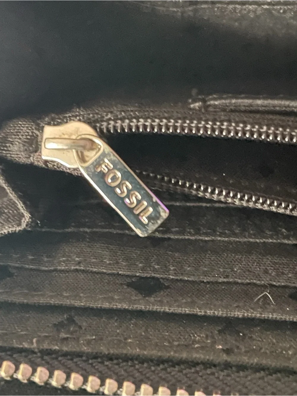 Fossil Black Leather Zip Wallet